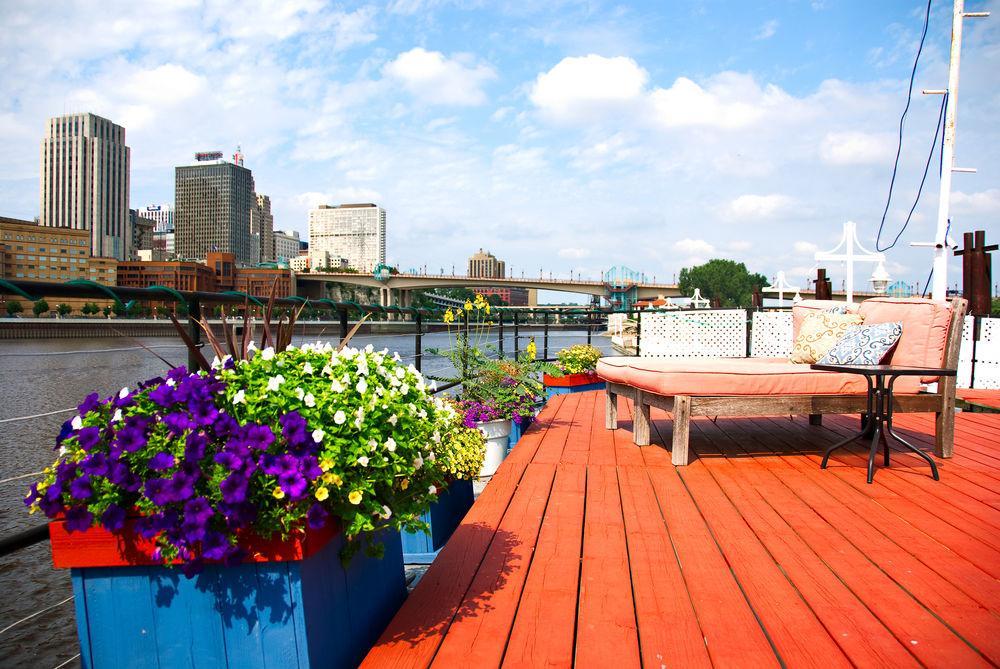 Bed and Breakfast The Covington Houseboat Сент-Пол Экстерьер фото