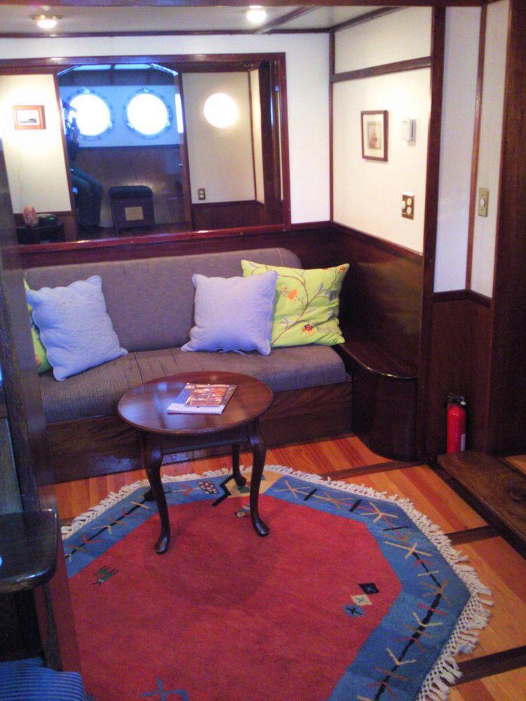 Bed and Breakfast The Covington Houseboat Сент-Пол Экстерьер фото
